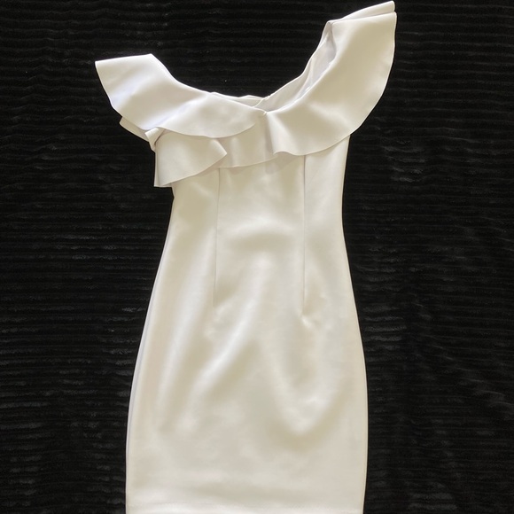 Guess White Asymmetrical Ruffle Top Dress Small - Picture 3 of 12